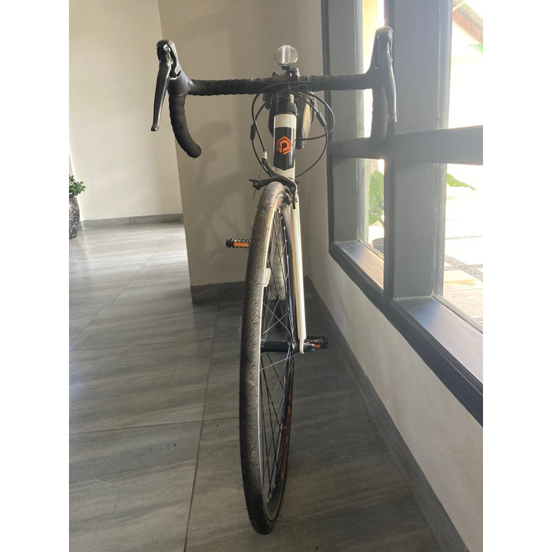 sepeda roadbike polygon stratos S3 2021 size M mulus