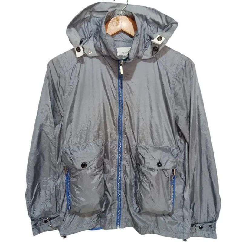 Jaket EZIO hidden hoodie size M
