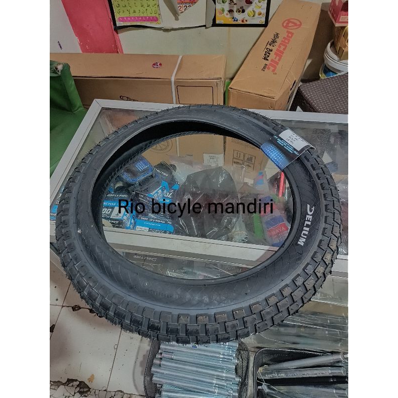 Ban sepeda luar dalam ukuran 18 x 3.0 mrek delium