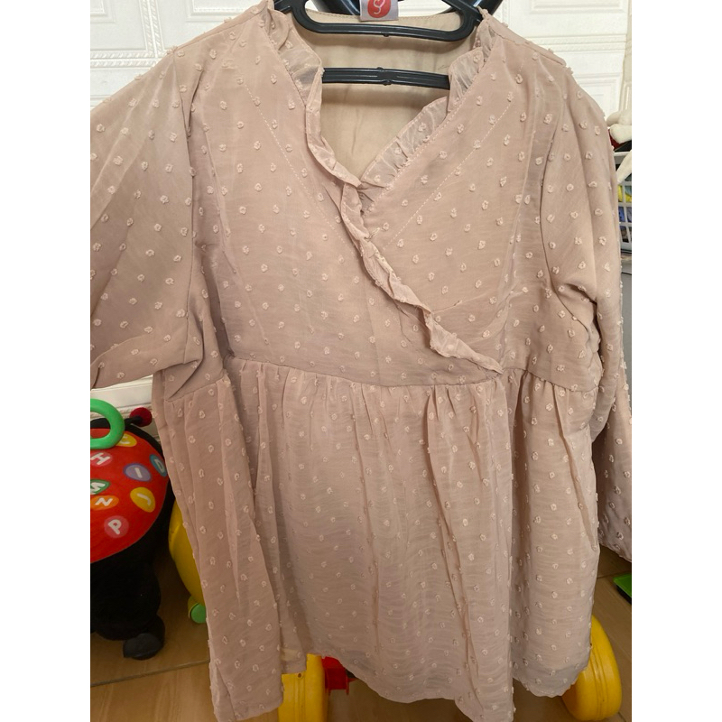 Preloved baju merk isuka warna nude