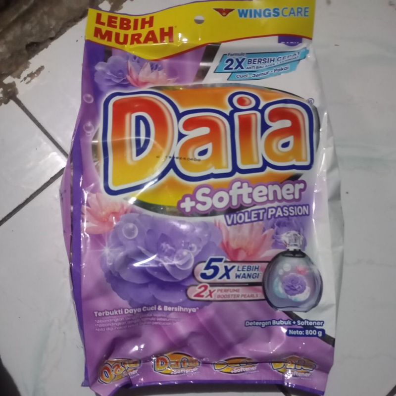 Daia deterjen bubuk 800g