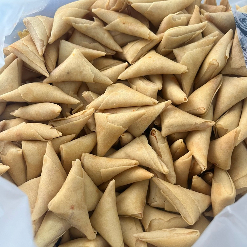

Samosa Isi Abon Pedas Manis | Cemilan Samosa Kering Renyah | Aneka Snack dan Makanan Ringan ONLINA