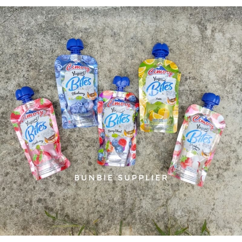 

Cimory Yogurt Bites With Nata De Coco 120gr (Satuan)