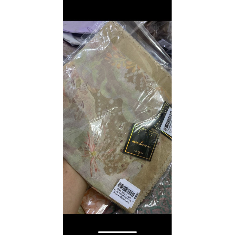 Buttonscarves Arabian Night Square - Golden Lamp