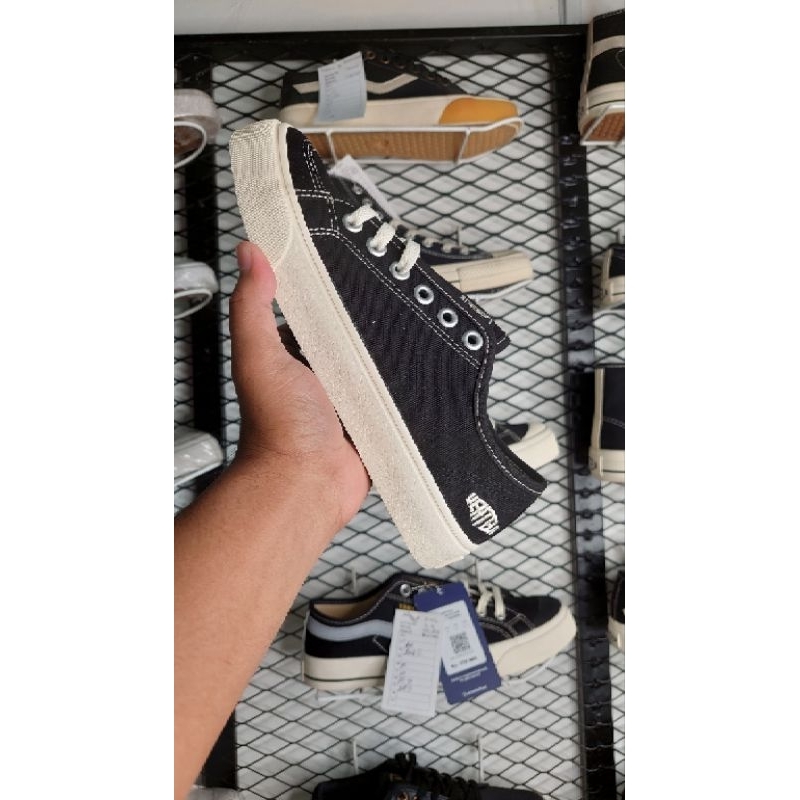 Sepatu Ventela Alpha