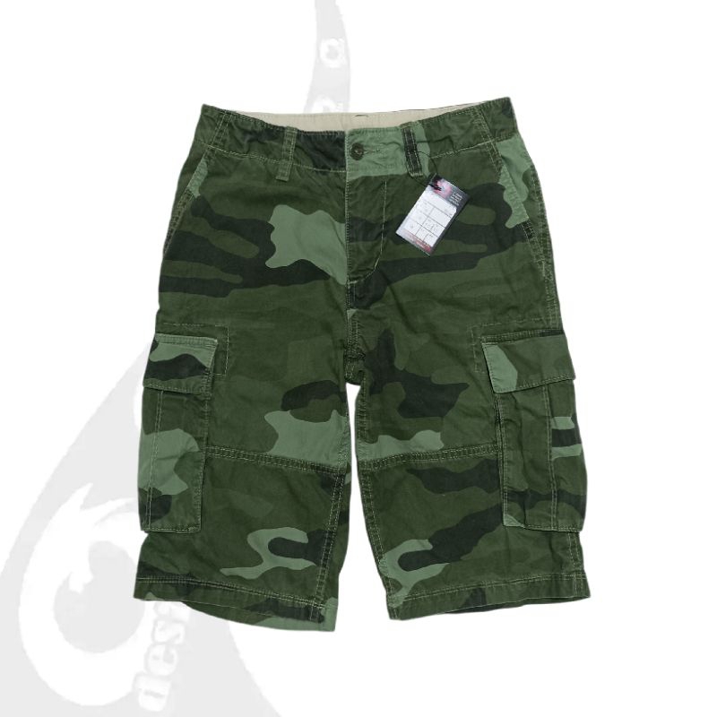 celana pendek cargo gap camo size 27 / 28
