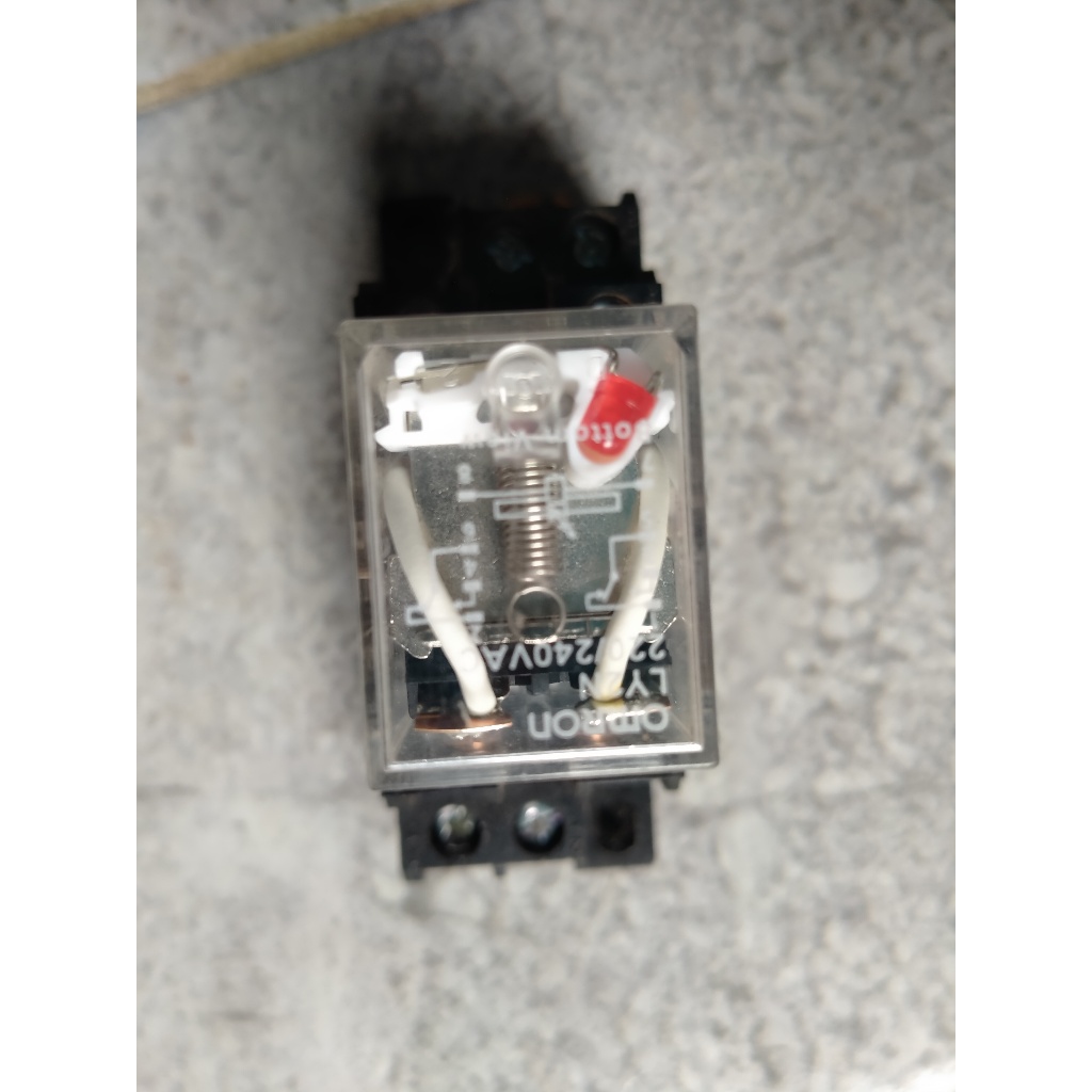 RELAY OMRON + SOCKET RELAY