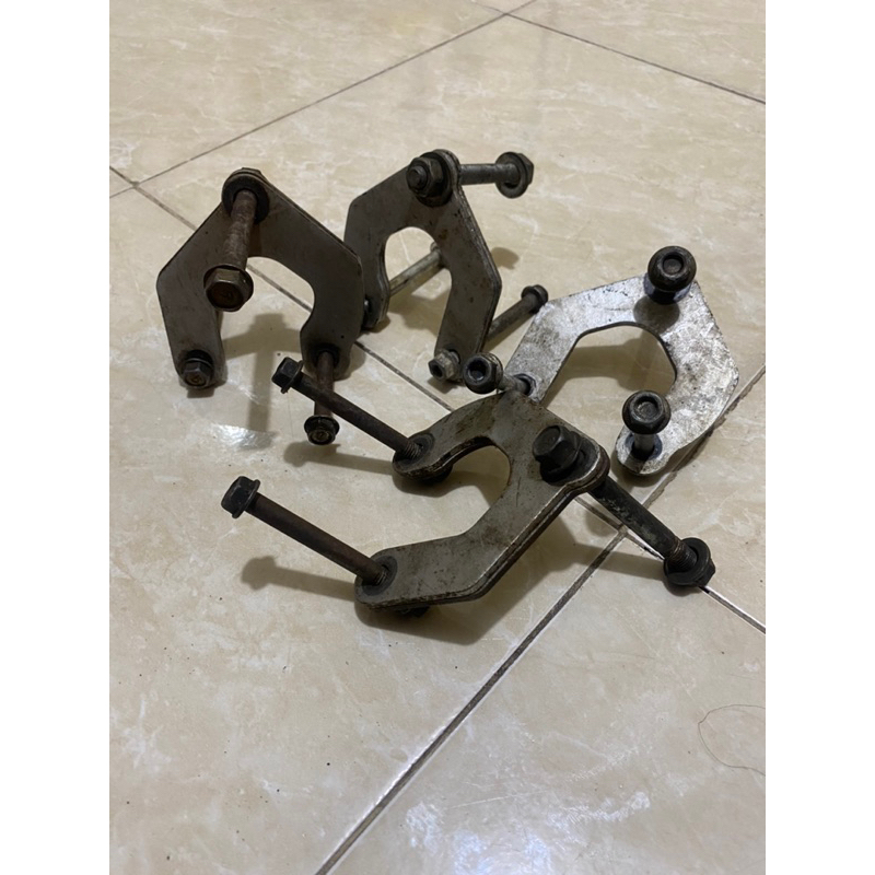 breket mesin atas ninja rr copotan