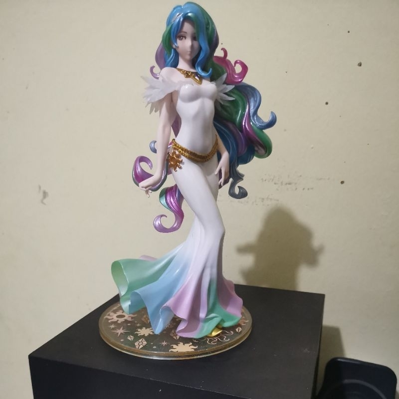 Kotobukiya My Little Pony: Patung Puteri Celestia dan my Little pony
