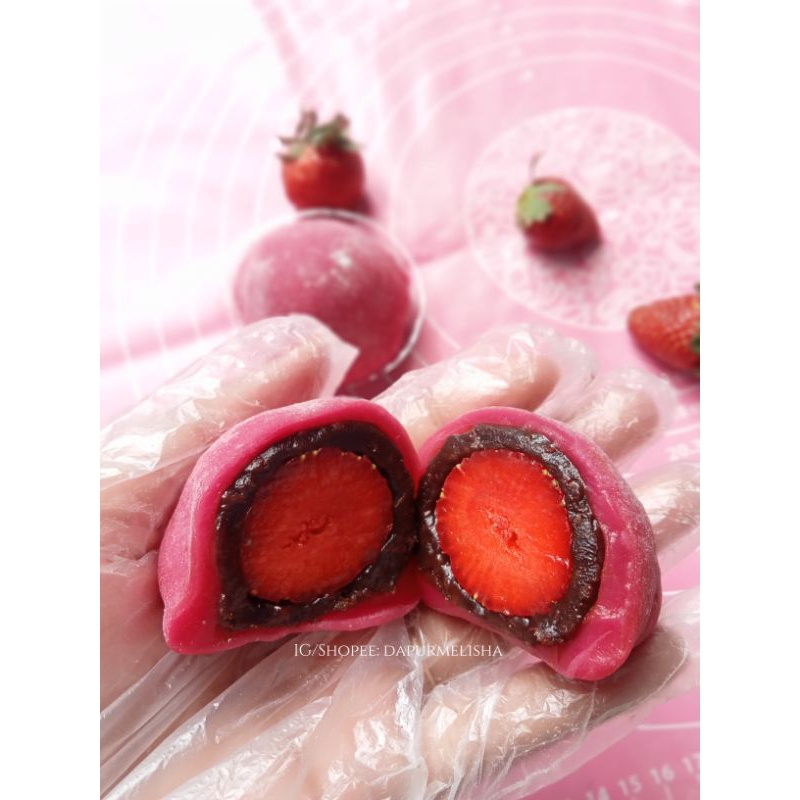 

READY Mochi Ichigo Daifuku Cokelat Stroberi Lumer / ChocoBerry Mochi