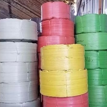 

Tali plastik Rafia warna warni termurah tidak kaku 1kg