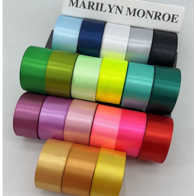 

SEGERA BELI PSAT4 PITA SATIN 4 CM 15 ROLL PANJANG 2 YARD