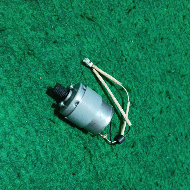 Dinamo bawah Printer HP Deskjet 3635 copotan