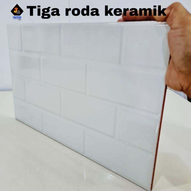 keramik dinding 25x40/keramik dinding dapur/keramik kamar mandi/keramik motif bata/keramik tiang/ker