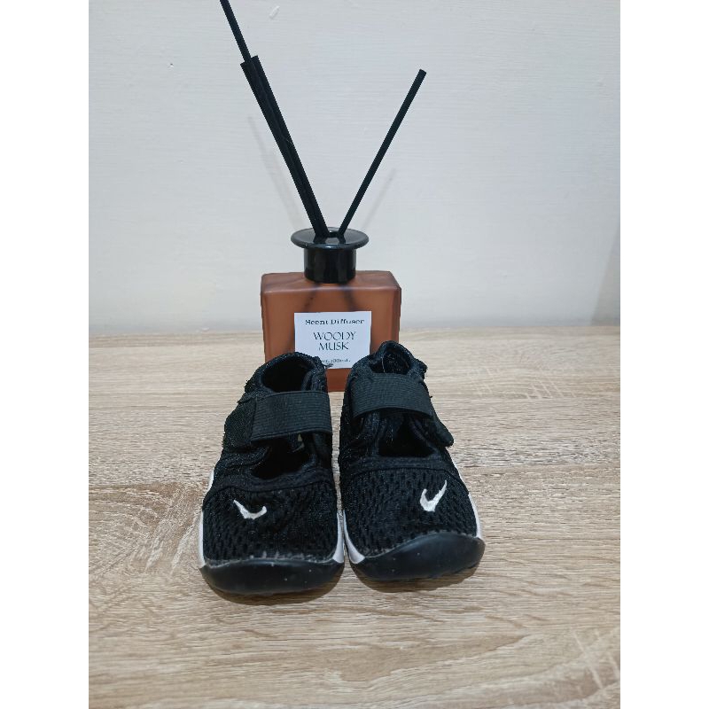 preloved nike air rift anak size 19,5