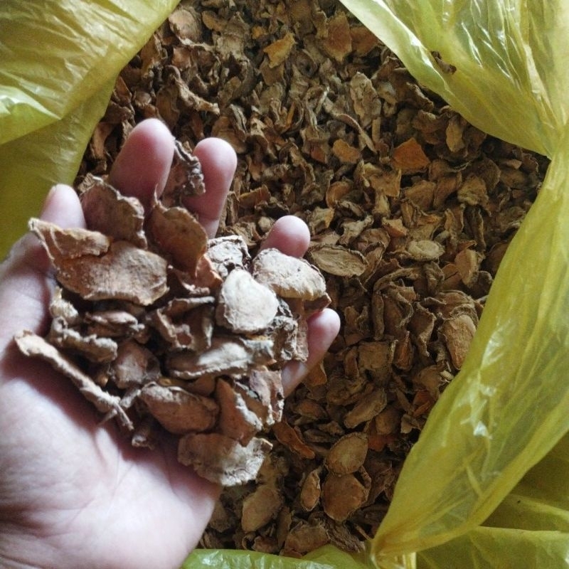 

Temu lawak kering kecil kecil/ temu lawak irisan kecil kecil