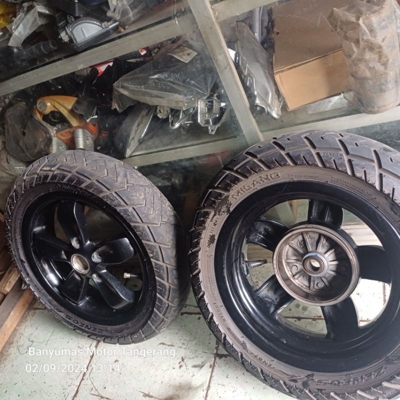 velg satu set vespa metic original