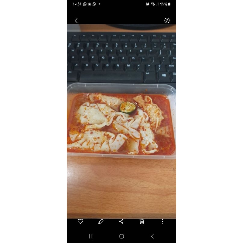 

PANGSIT KUAH CHILI OIL