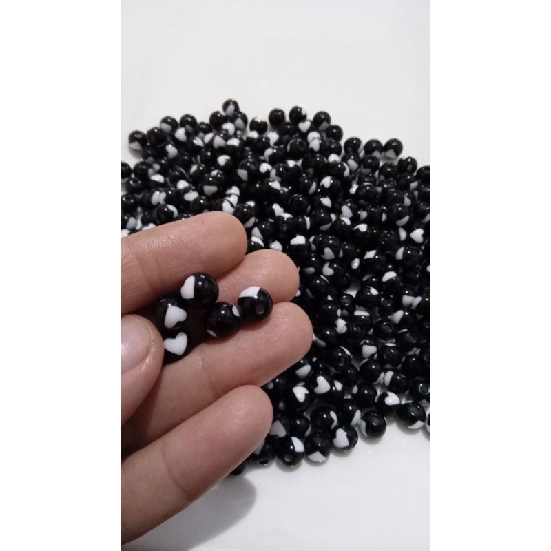 (10gr) mote bulat hitam love 8mm