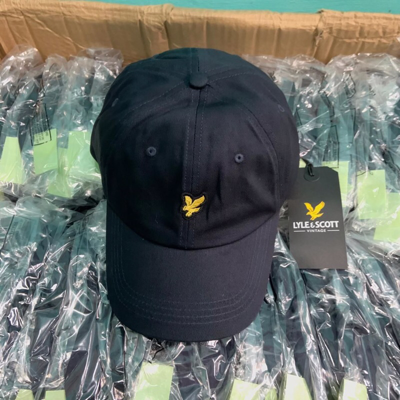 caps lyle and scott black