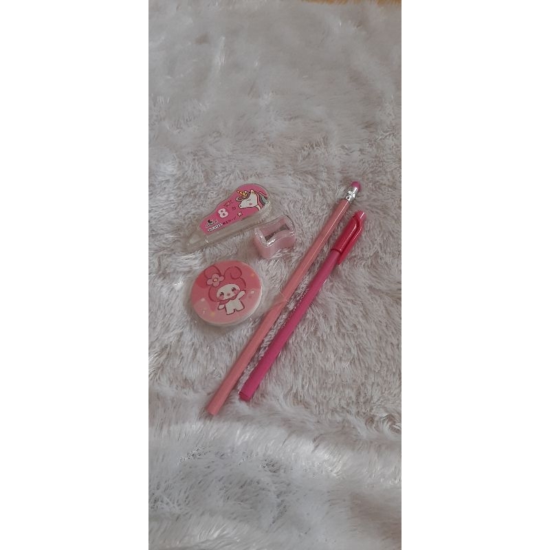 

Paket alat tulis ekonomis