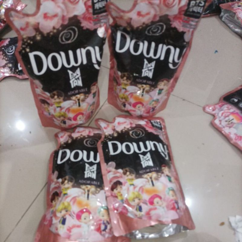 DOWNY PELEMBUT&PEWANGI PAKEAN KONSENTRAT 650ml tinitan ADORABLE BTS EDITION(minus kemasan)