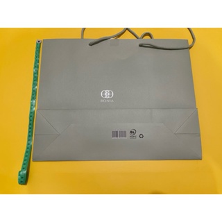

PAPER BAG BONIA SIZE BESAR LOGO BARU ORIGINAL