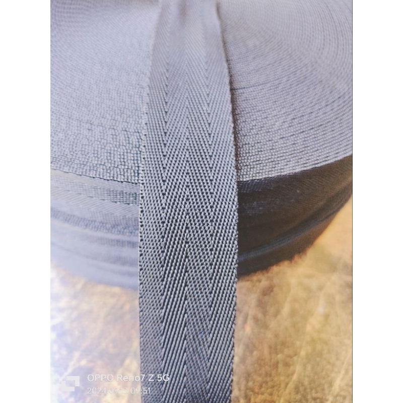 WEBING 2.5 CM. TALI WEBING ROL.WEBING METERAN.WEBING BAHAN NILON. WEBING TEBAL.TALI MULTI FUNGSI