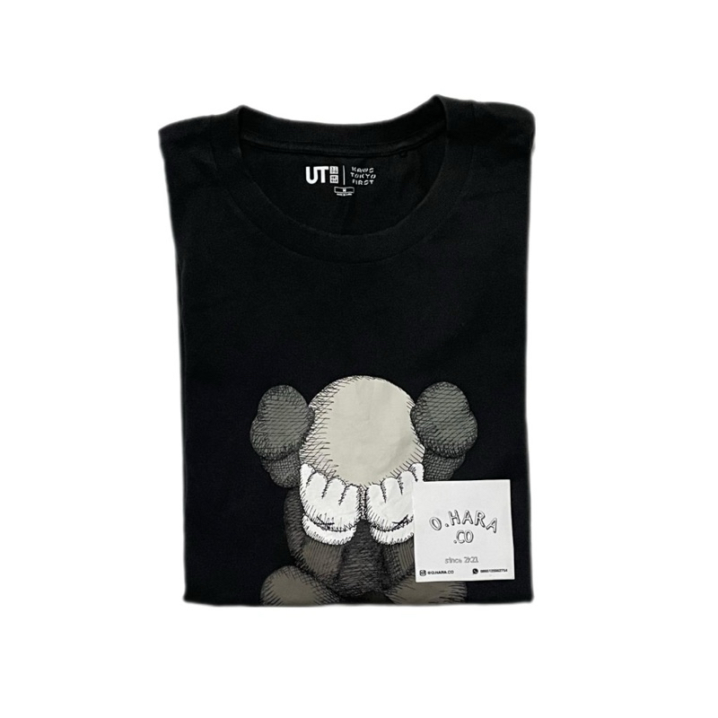 kaos uniqlo x kaws ( edisi tokyo first )