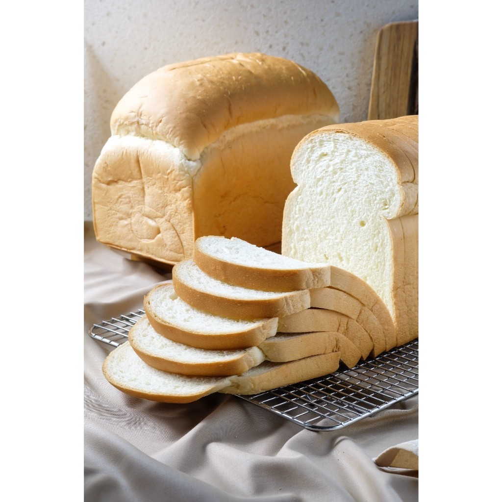 

Animo Bakery White Toast Loaf (Large, Sliced)