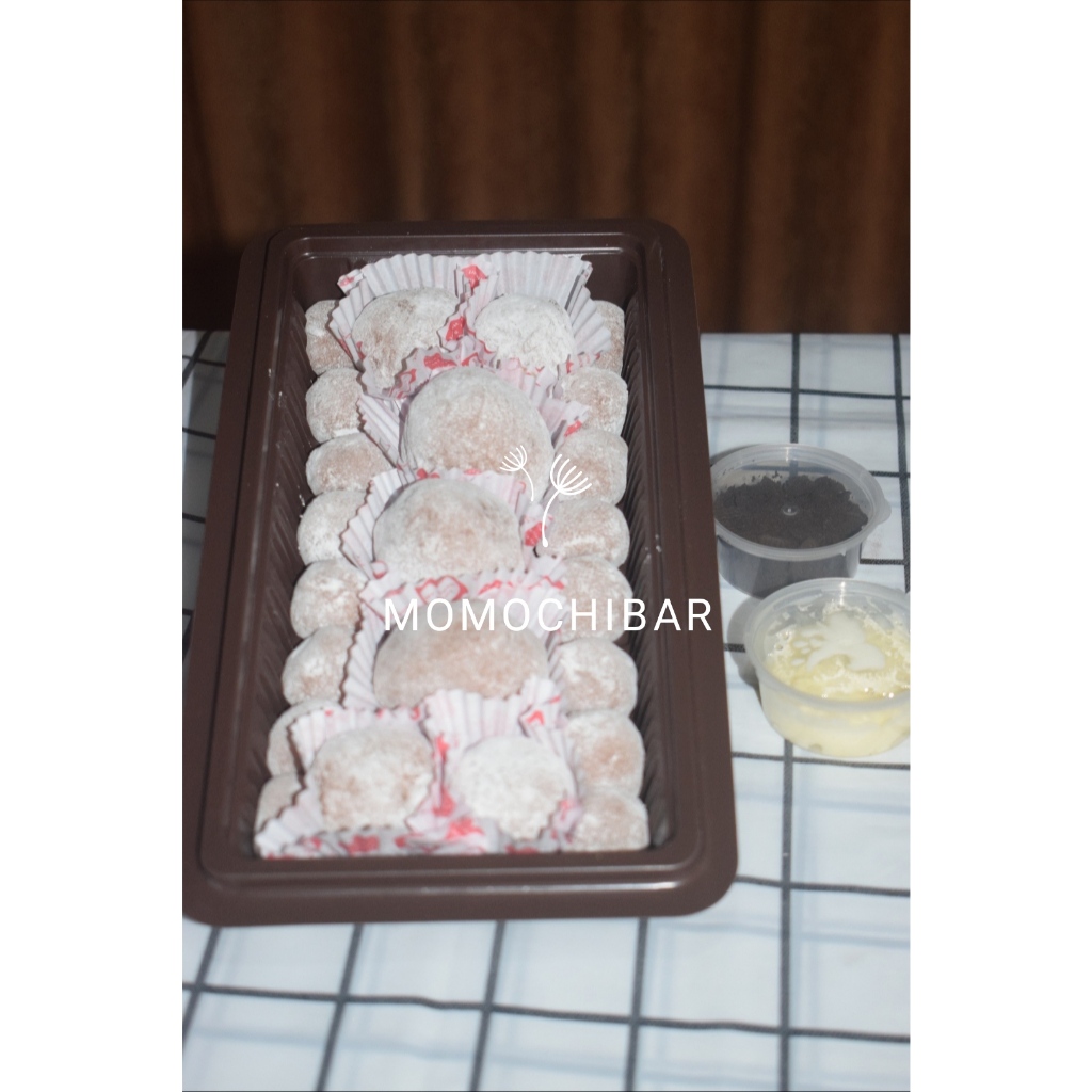 

Momochibar - Mochi Mika Brown / Hampers Mochi / Kue Mochi Jepang