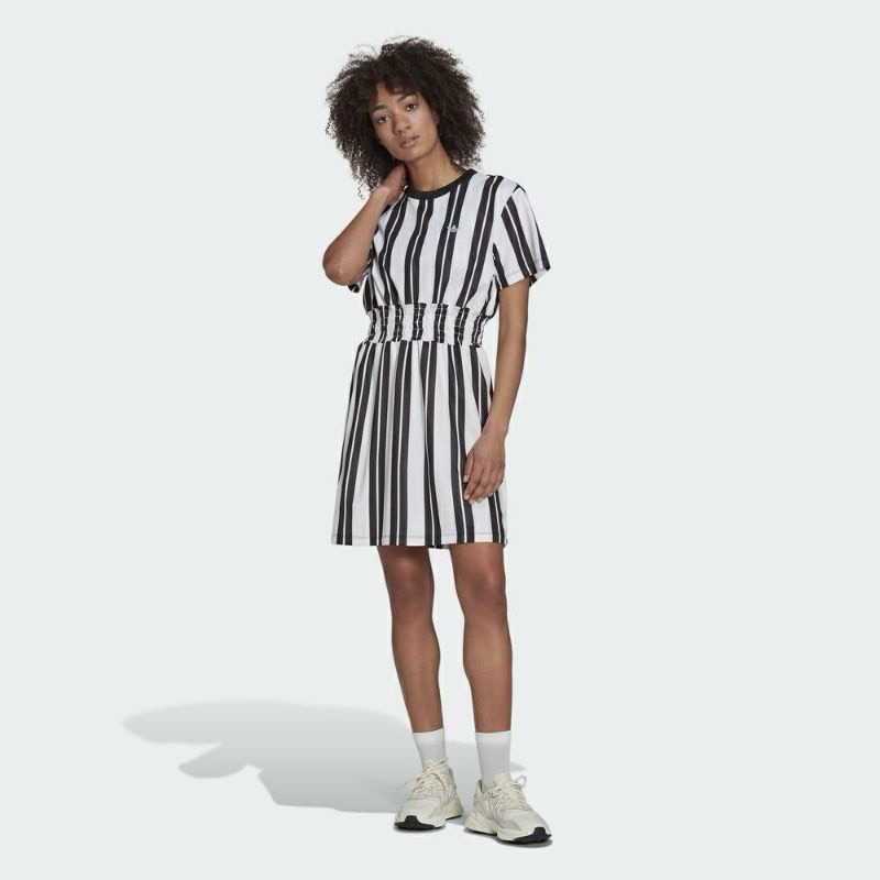 𝙋𝙍𝙀𝙇𝙊𝙑𝙀𝘿 Adidas Smocked Stripes Mini Dress Black & White Sport Baju Sporty Fashion Wanita Branded Or