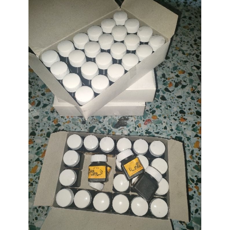 

Spesial Tinta Calligraphy Naga Yamura Bak Warna Hitam Kecil