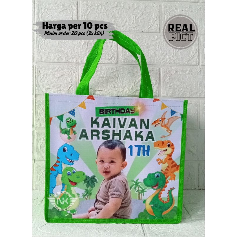

Tas Ulang Tahun / Tas Ultah Custom/ Tas Souvenir Ultah / Tas Ultah Animal / Harga per 10 pcs