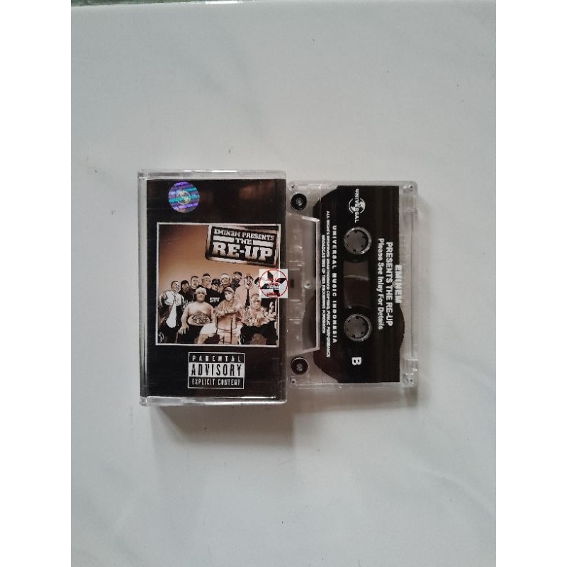 Kaset pita eminem the re up