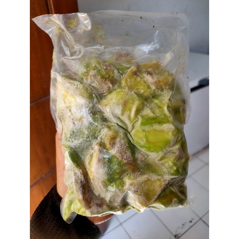 

ALPUKAT JELEK 500gr