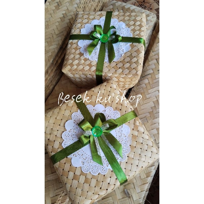 Besek bambu pita 22x22 sepasang