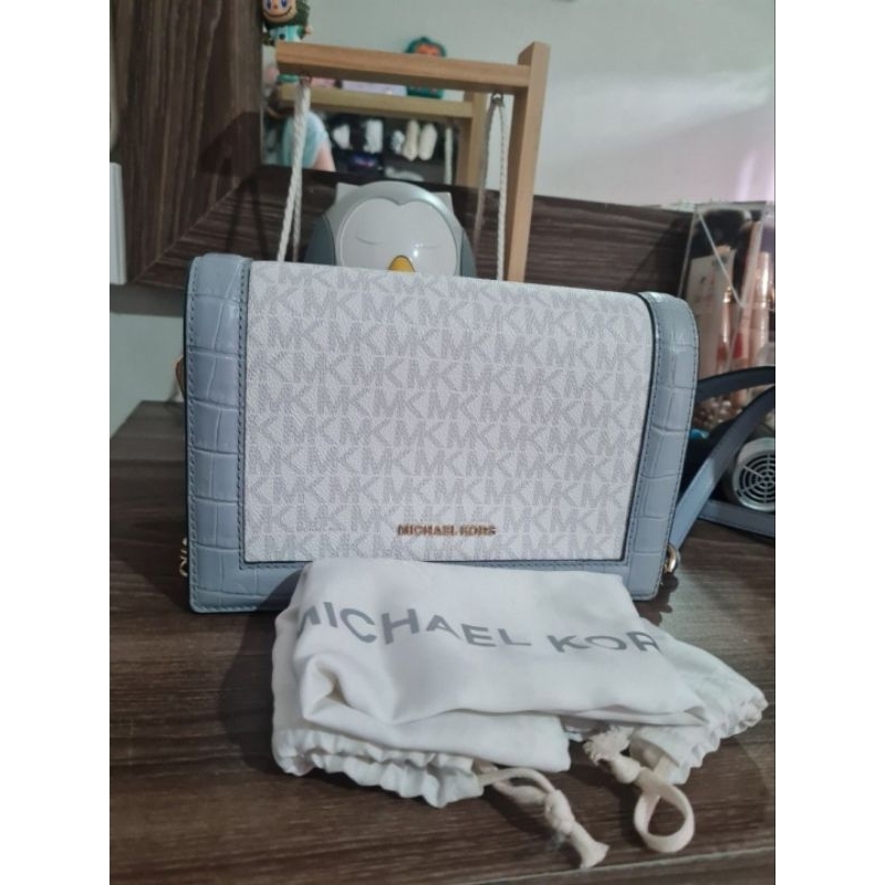 michael kors sling bag