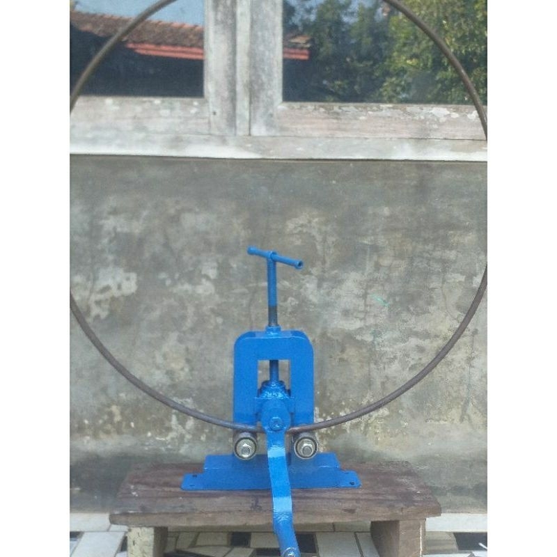 alat roll plat strip besi dan pipa besi