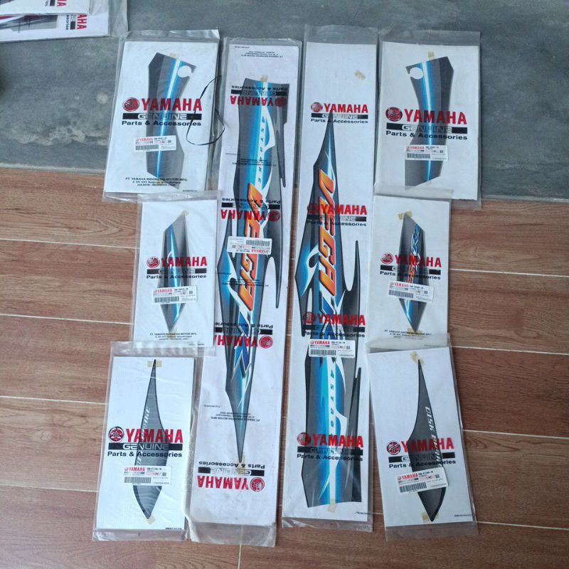 striping vega R new 2007 set 1 body