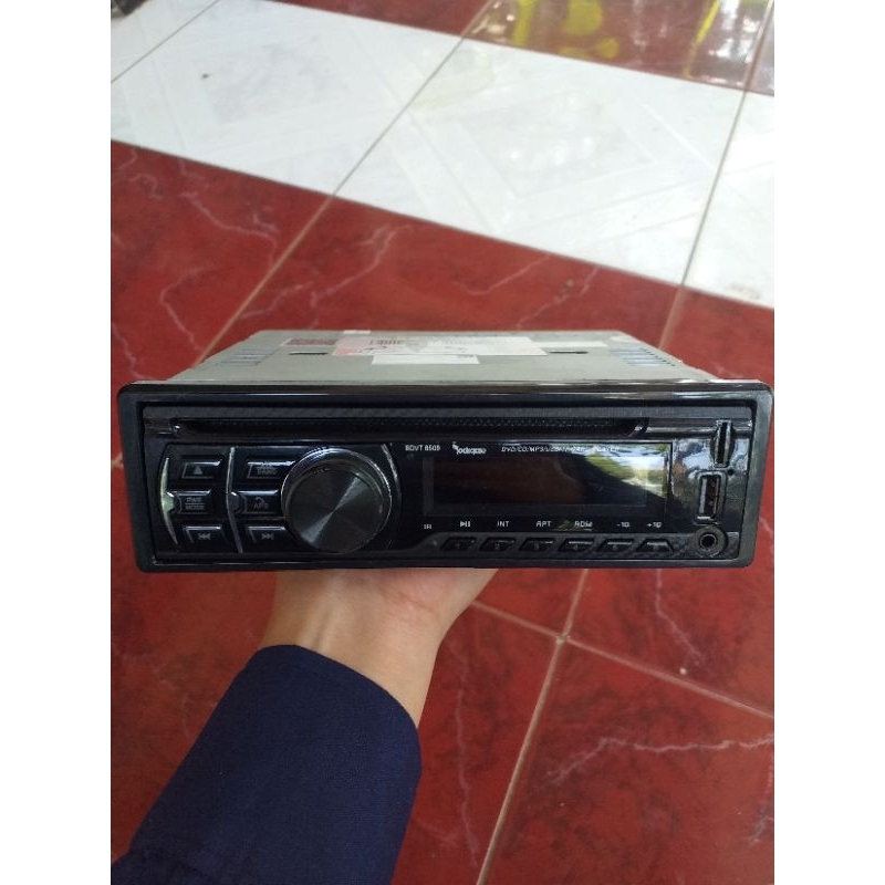 TAPE TIP MOBIL SEKEN/COPOTAN ROCKQATE RADIO/DVD/MP4/VCD/MP3/WMA/USB/MMC CARD/AUX/BLUETOOTH