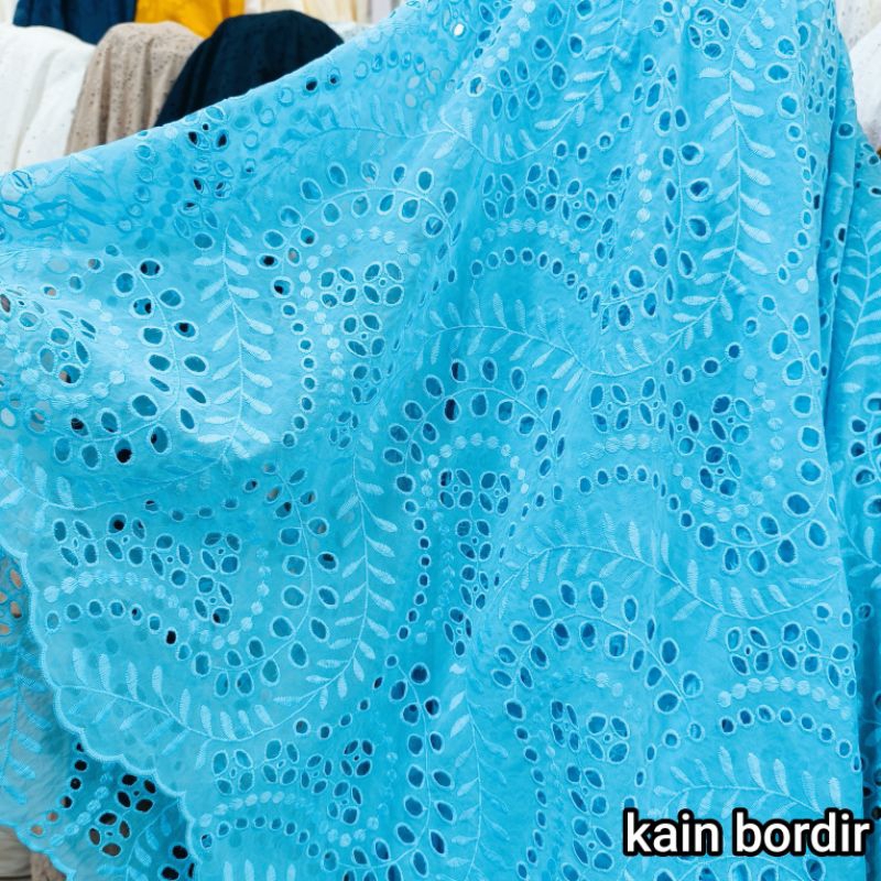KAIN BORDIR BOLONG WARNA BIRU LAUT ( HARGA UNTUK ½ METER)