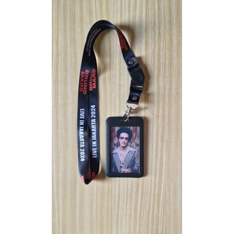 

Lanyard Bruno Mars