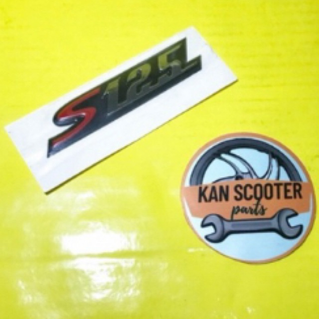 EMBLEM  VESPA  S  125  IGET