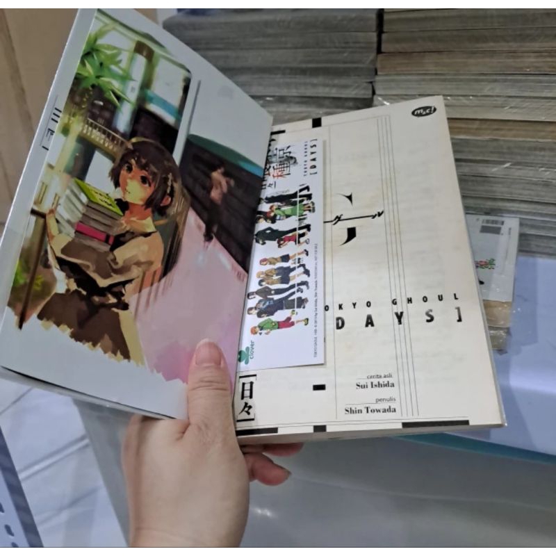 Komik Tokyo Ghoul 1-14end + Re 1-16end + Novel 1-4end