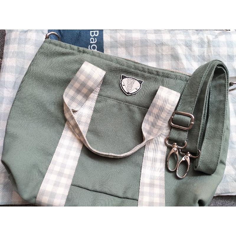 Preloved Cassy Sling warna Mint Little Munya