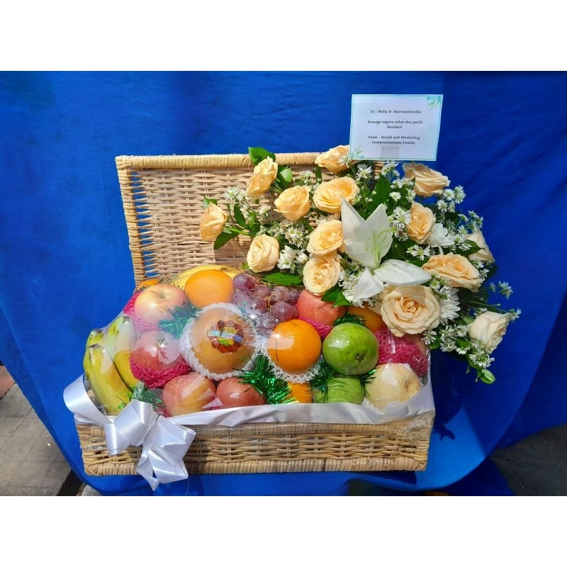 

Parsel Buah Keranjang Tutup Mix Bunga