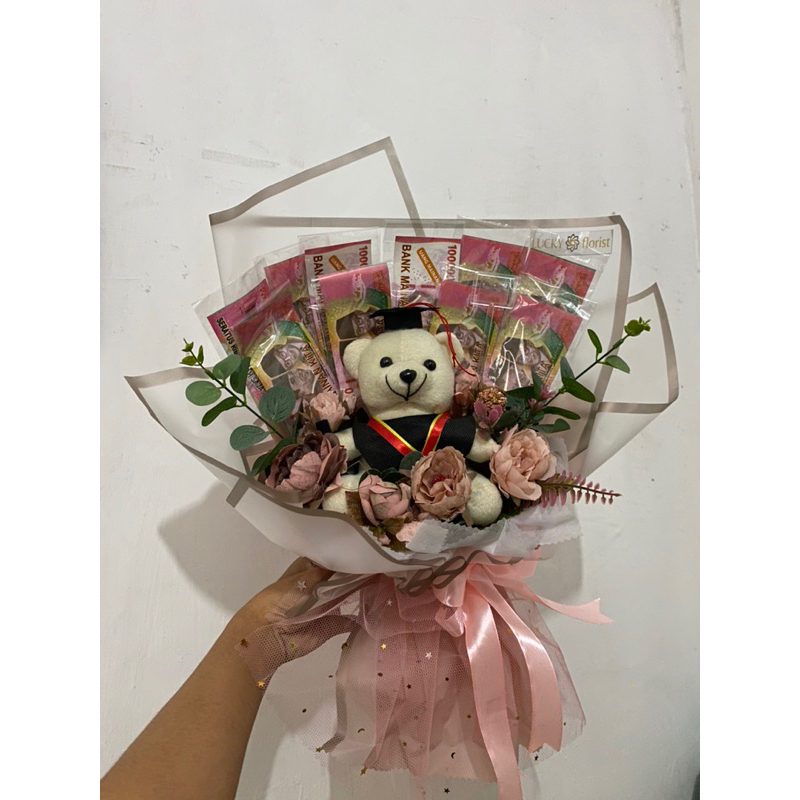 

Ready Stock Bucket Snack Uang Kado Wisuda Sempro Murah