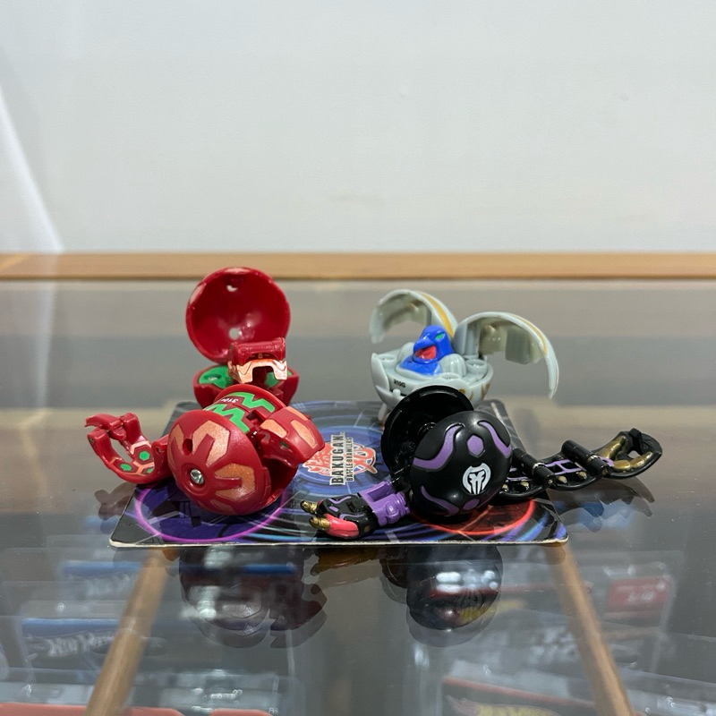 (PAKET BAKUGAN) 4 Pcs