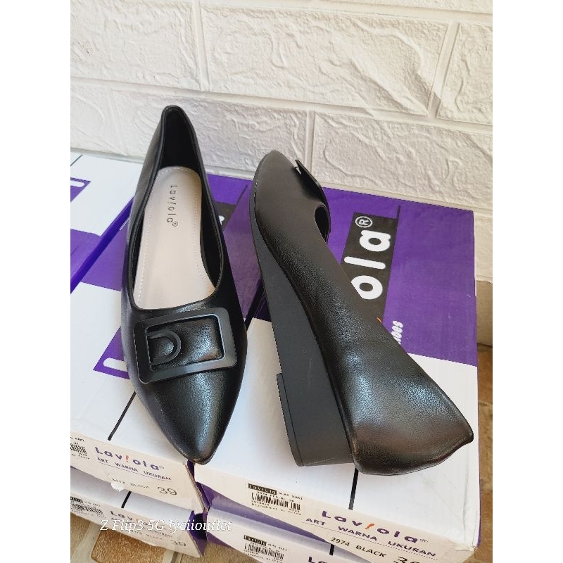 Awet Sepatu Wedges Kerja Laviola Hitam / Sepatu Guru